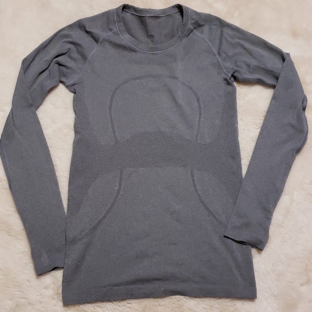 Lululemon swiftly Gray Long Sleeve Shirt